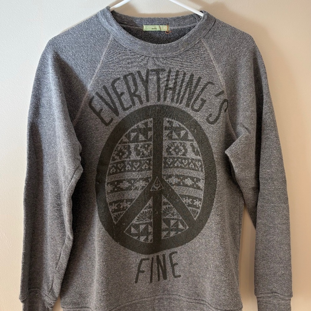 Modern Earth | Grey Sweatshirt | Everything’s Fine | Size M